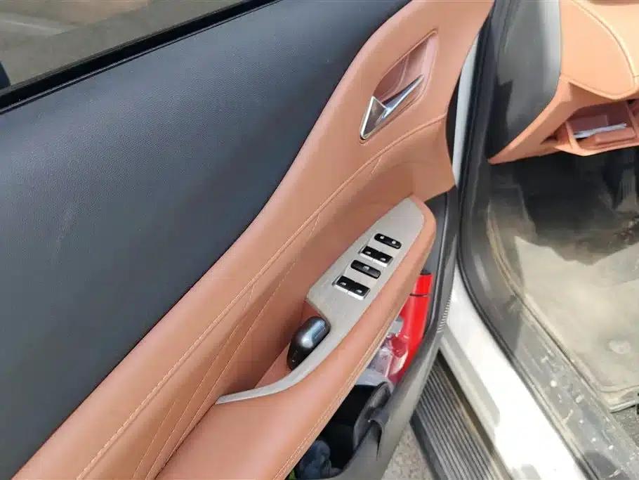 Changan UNI-Z New Energy 2024 Blue Whale Smart Electric iDD 125km Excellent Edition — миниатюра 7