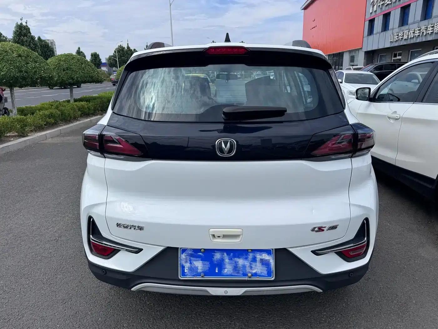 Changan CS15 2021 1.5L Manual Entry-level Model — миниатюра 4