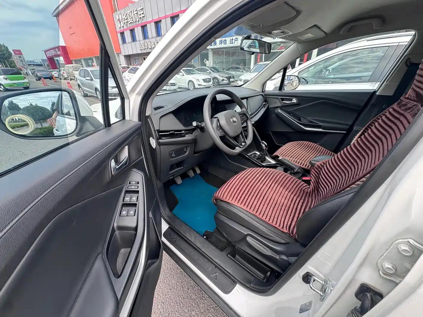 Changan CS15 2021 1.5L Manual Entry-level Model — миниатюра 9
