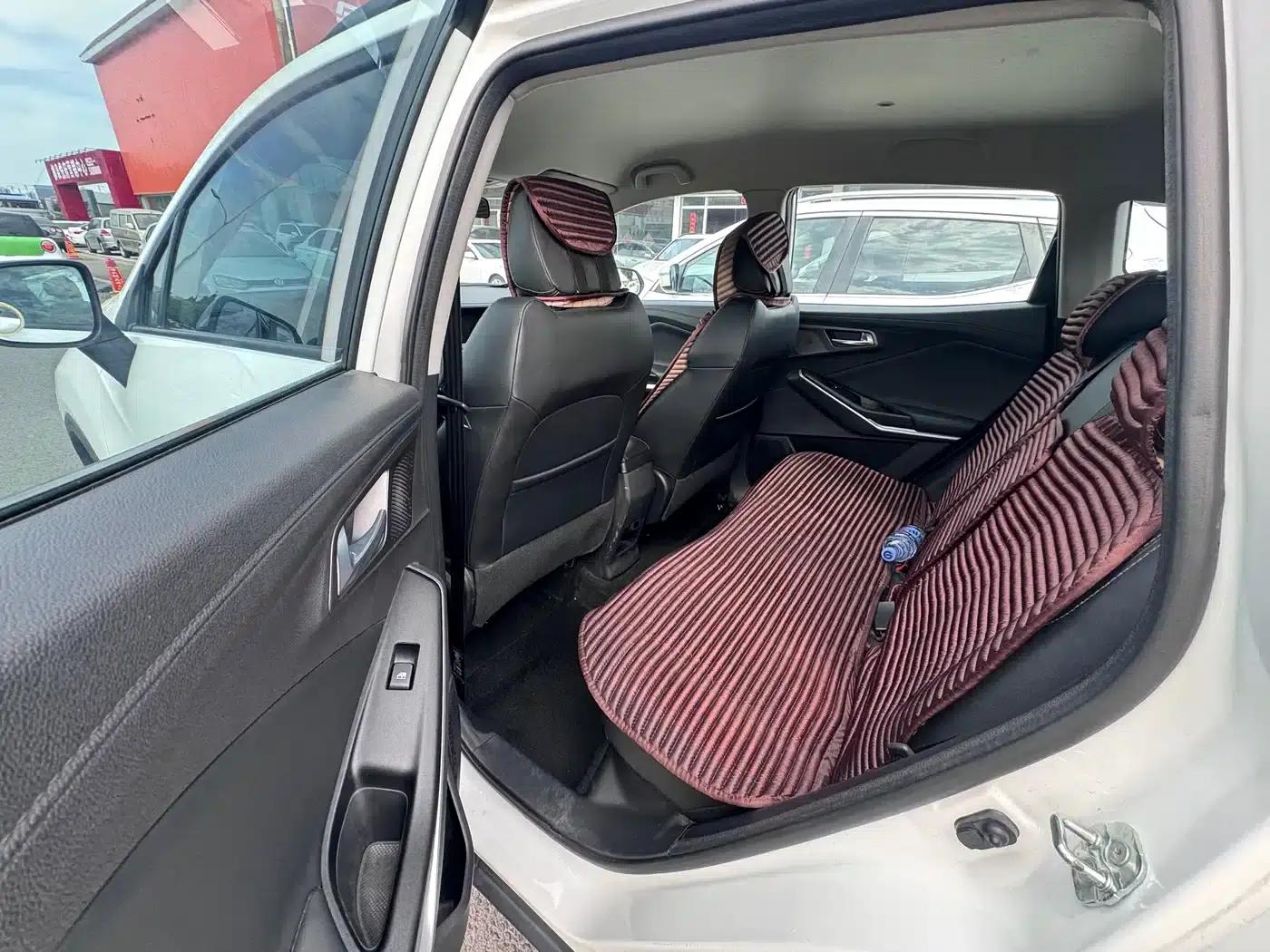 Changan CS15 2021 1.5L Manual Entry-level Model — миниатюра 10