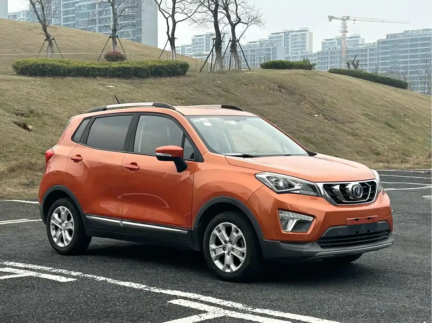 Changan CS15 2016 1.5L Manual Fashion Edition — миниатюра 3