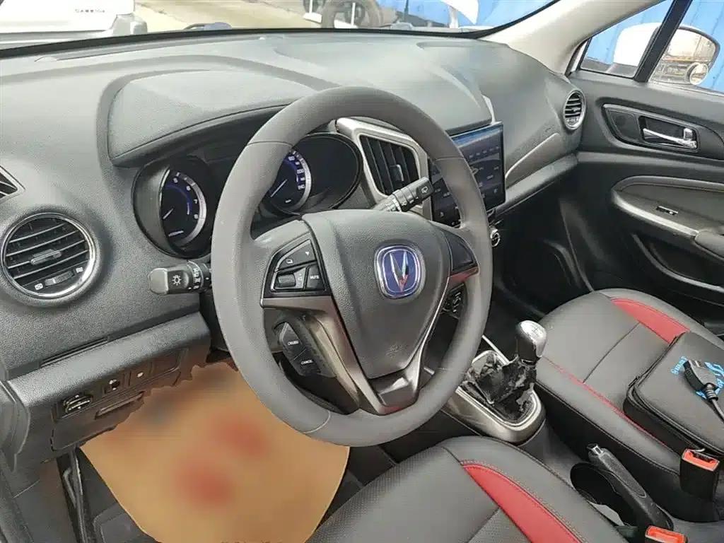 Changan CS15 2016 1.5L Manual Fashion Edition — миниатюра 7