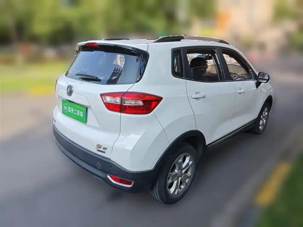 Changan CS15 2016 1.5L Manual Fashion Edition — миниатюра 5