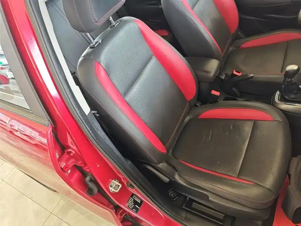 Changan CS15 2016 1.5L Manual Fashion Edition — миниатюра 25