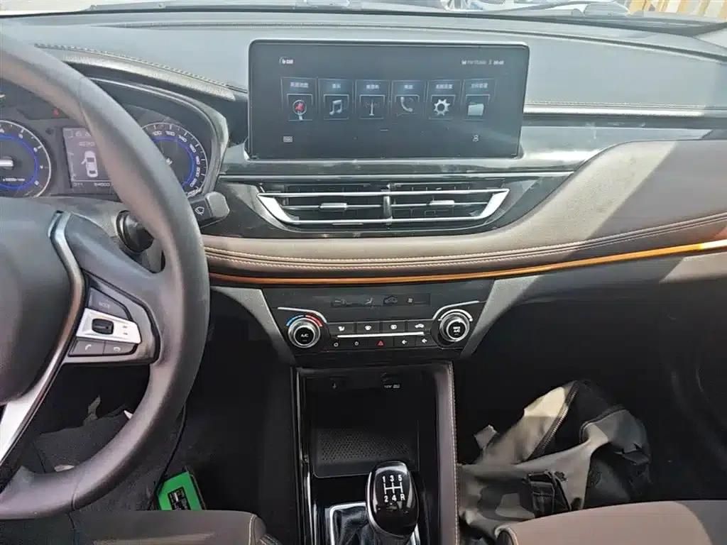 Changan Eado DT 2019 1.6L Manual Comfort Edition (China VI Emission Standard) — миниатюра 13