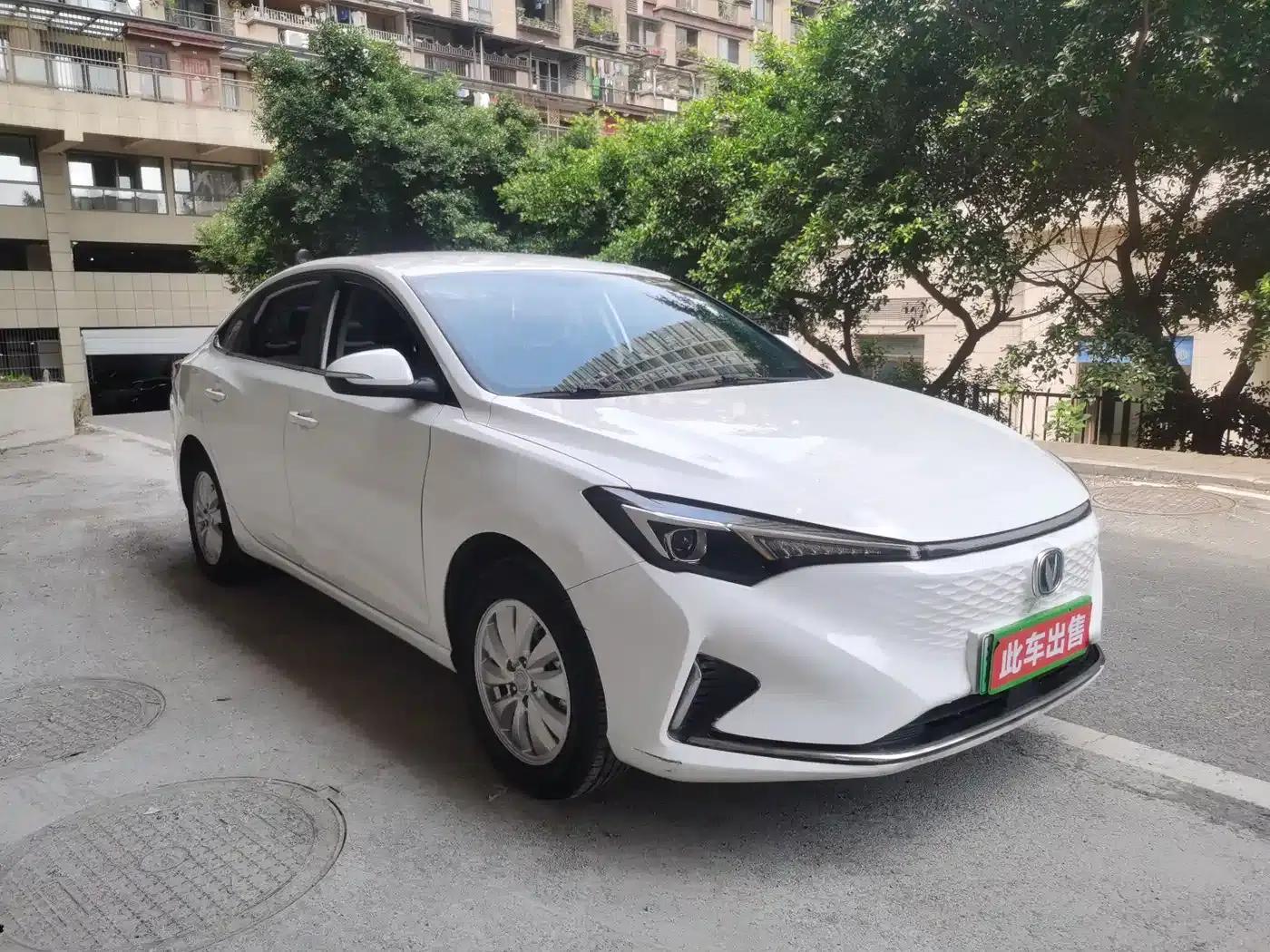 Changan Eado New Energy 2022 EV460 Smart Ride-Hailing Edition (Lithium Iron Phosphate) — миниатюра 2
