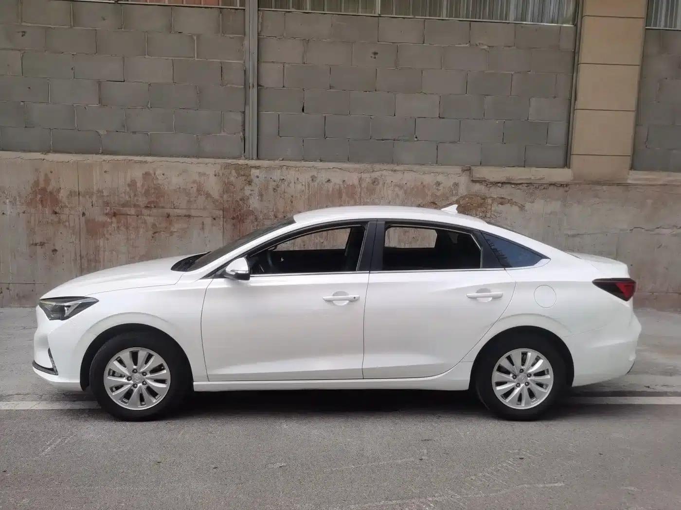 Changan Eado New Energy 2022 EV460 Smart Ride-Hailing Edition (Lithium Iron Phosphate) — миниатюра 4