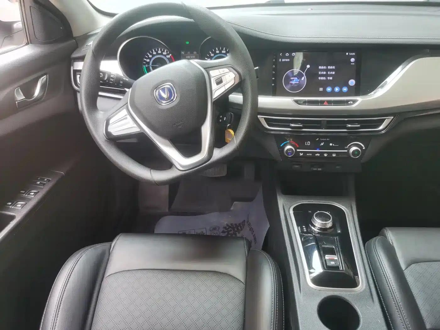 Changan Eado New Energy 2022 EV460 Smart Ride-Hailing Edition (Lithium Iron Phosphate) — миниатюра 6