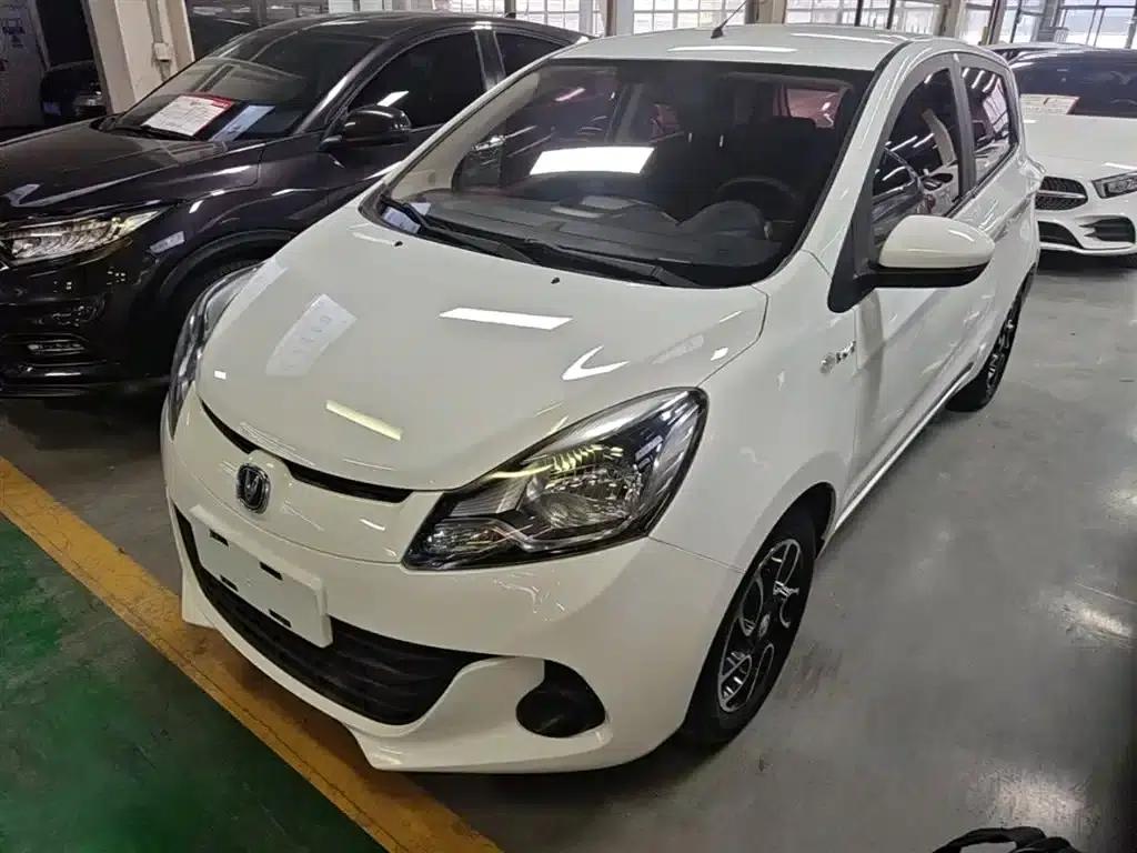 Benben 2015 1.4L IMT Deluxe Edition (National V Emission Standard) — миниатюра 2