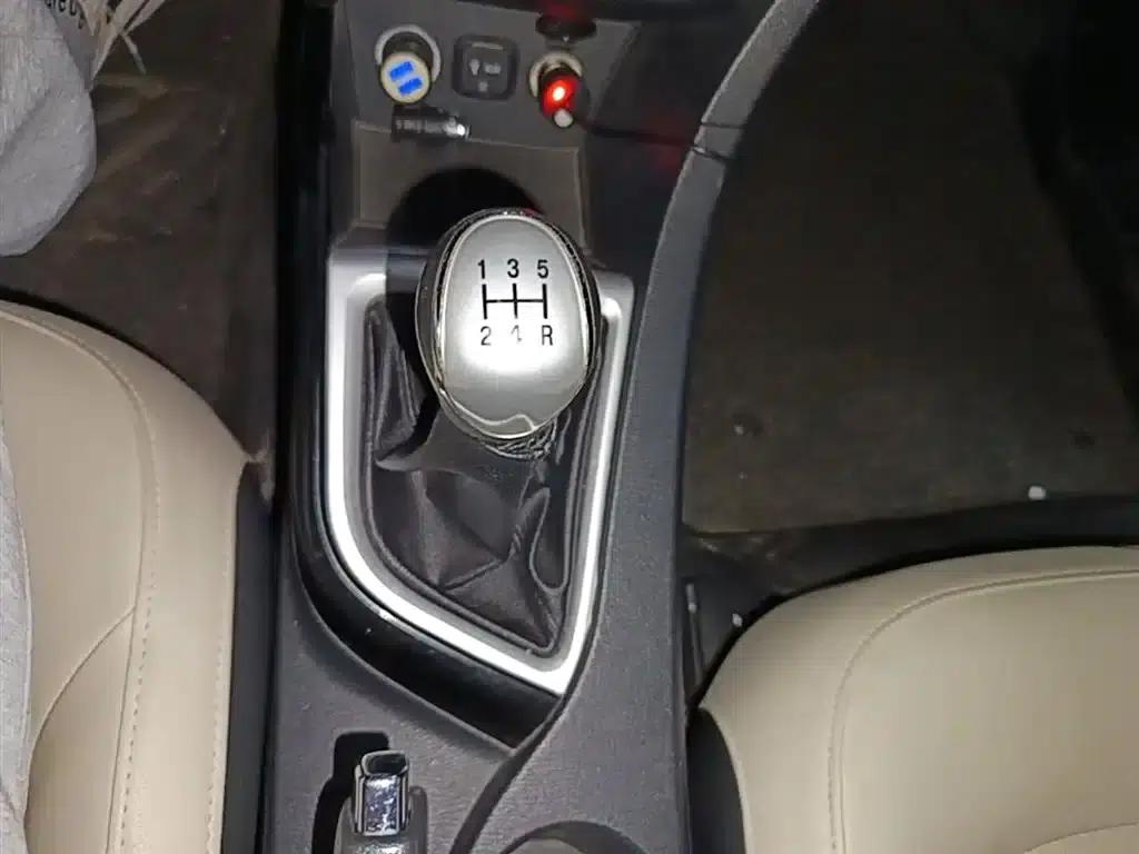 Yuexiang V7 2015 1.6L Manual Enjoyment Edition (National V Emission Standard) — миниатюра 14