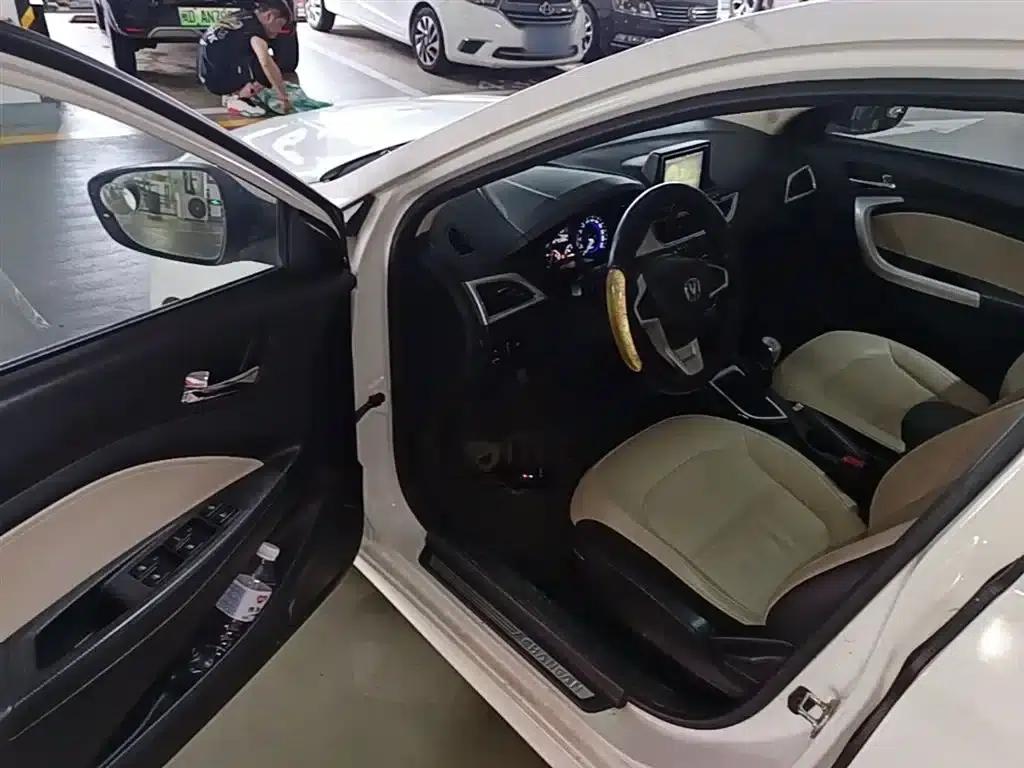 Yuexiang V7 2015 1.6L Manual Enjoyment Edition (National V Emission Standard) — миниатюра 16