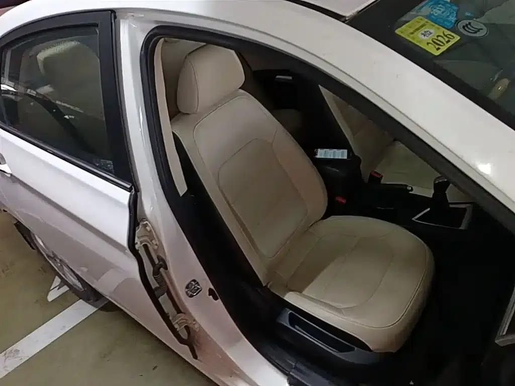 Yuexiang V7 2015 1.6L Manual Enjoyment Edition (National V Emission Standard) — миниатюра 25