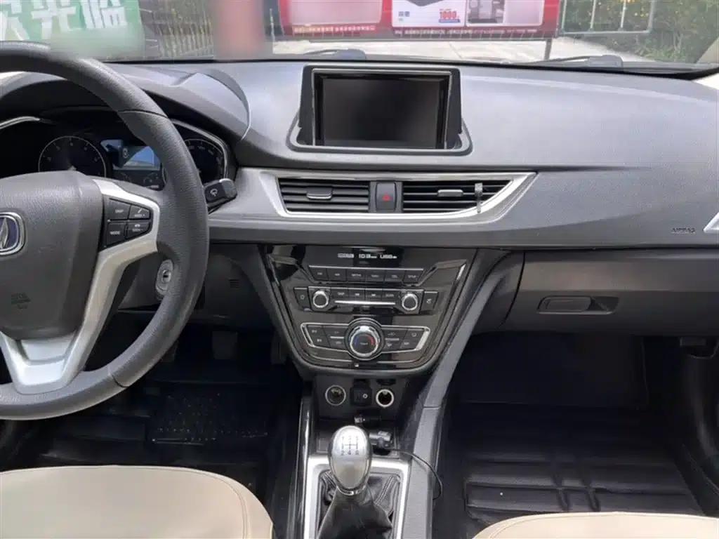 Yuexiang V7 2016 1.6L Manual Enjoyment Edition (National V Emission Standard) — миниатюра 14