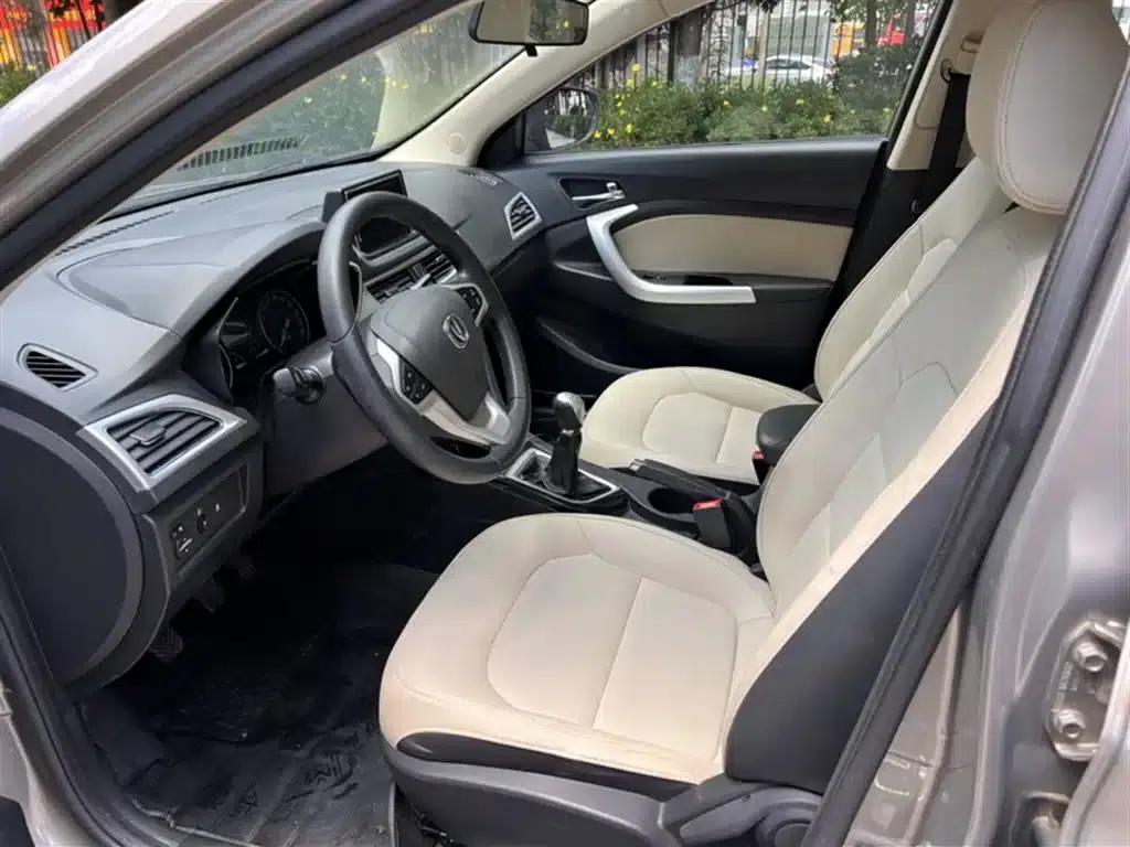 Yuexiang V7 2016 1.6L Manual Enjoyment Edition (National V Emission Standard) — миниатюра 15