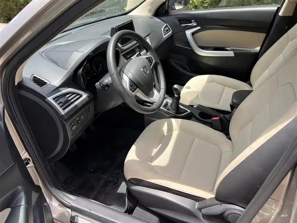 Yuexiang V7 2016 1.6L Manual Enjoyment Edition (National V Emission Standard) — миниатюра 16