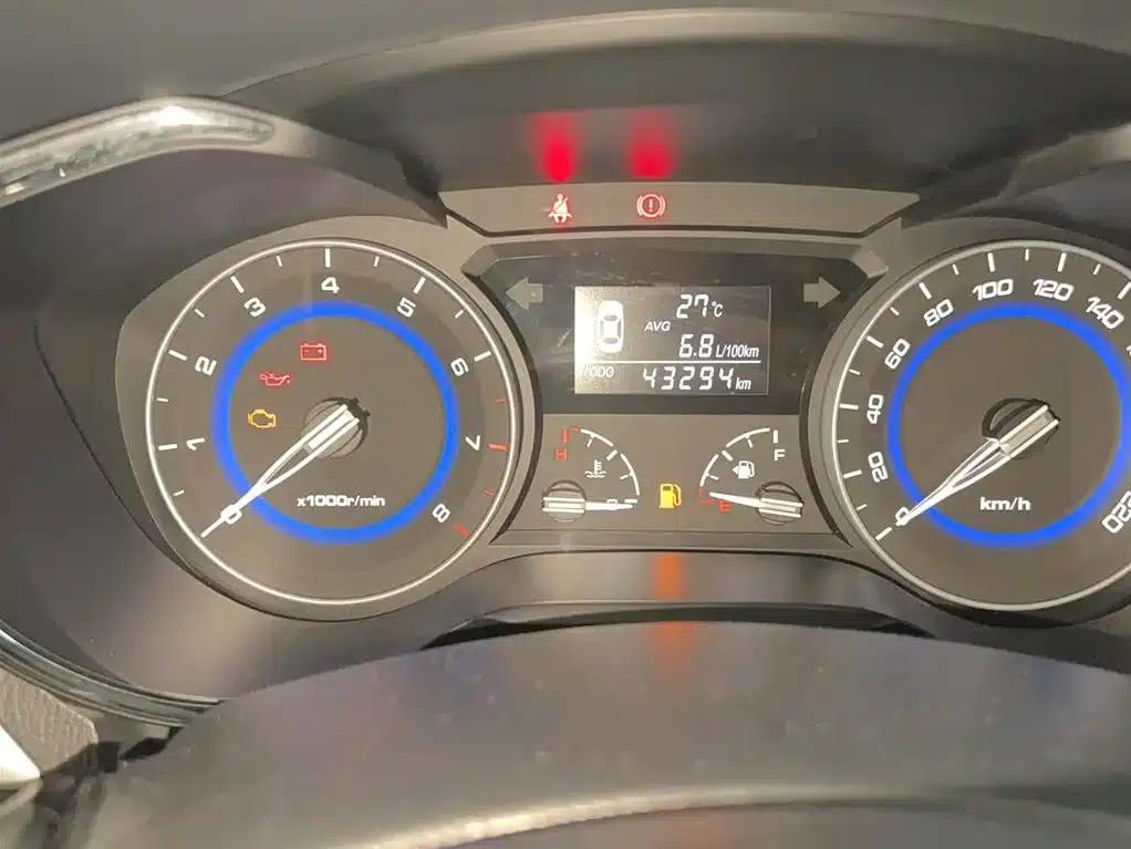 Yuexiang V7 2016 1.6L Manual Enjoyment Edition (National V Emission Standard) — миниатюра 4