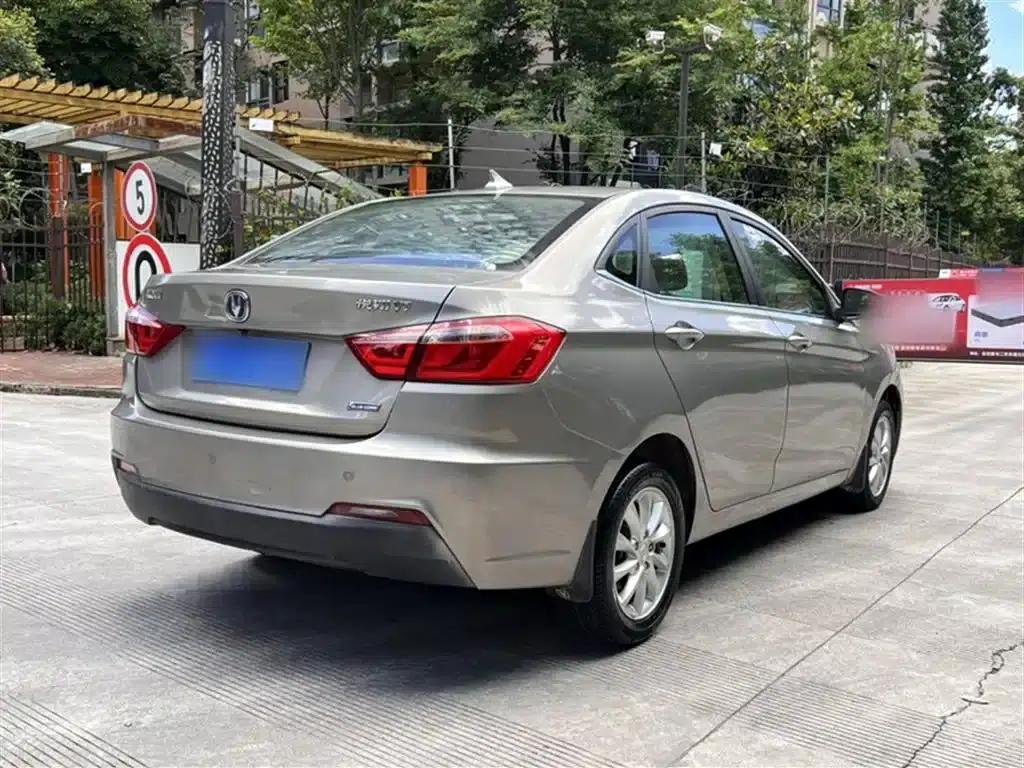 Yuexiang V7 2016 1.6L Manual Enjoyment Edition (National V Emission Standard) — миниатюра 10