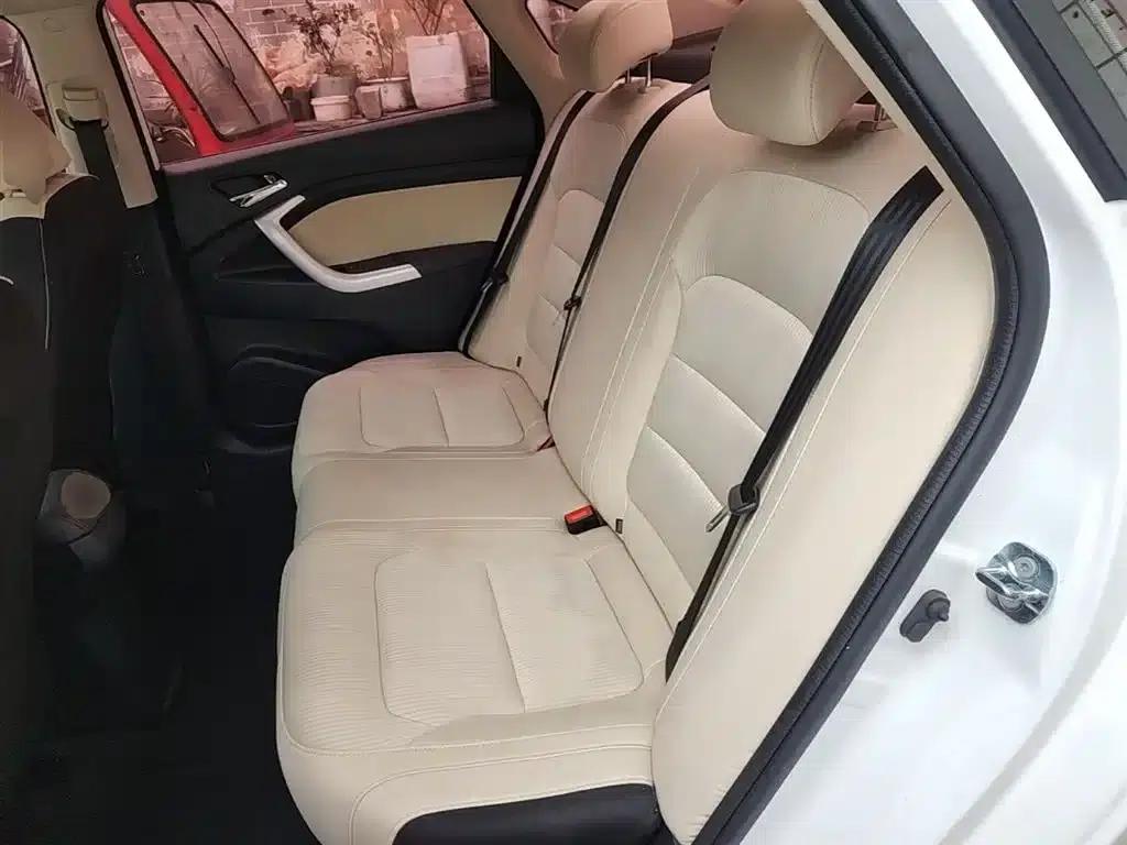 Yuexiang V7 2016 1.6L Manual Comfort Edition (National V Emission Standard) — миниатюра 17