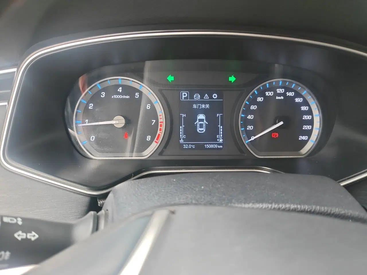 CHANGAN OSHAN X7 2020 1.5T Automatic Luxury Model — миниатюра 12