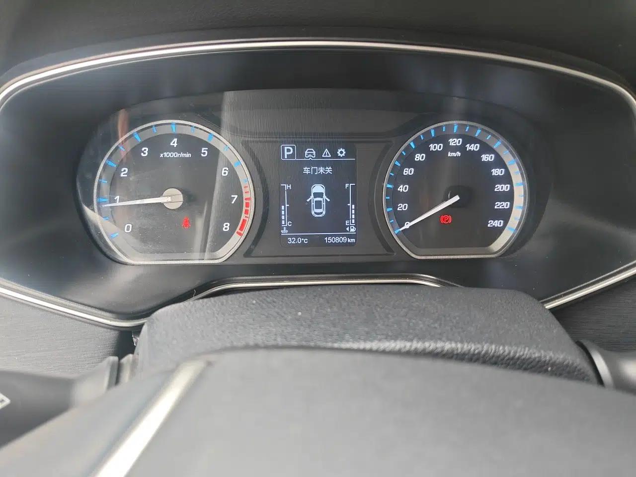 CHANGAN OSHAN X7 2020 1.5T Automatic Luxury Model — миниатюра 13
