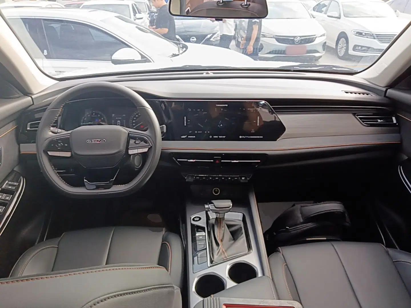 CHANGAN OSHAN X7 PLUS 2023 Enjoy Edition 1.5T Automatic Smart Edition 7-Seater — миниатюра 12