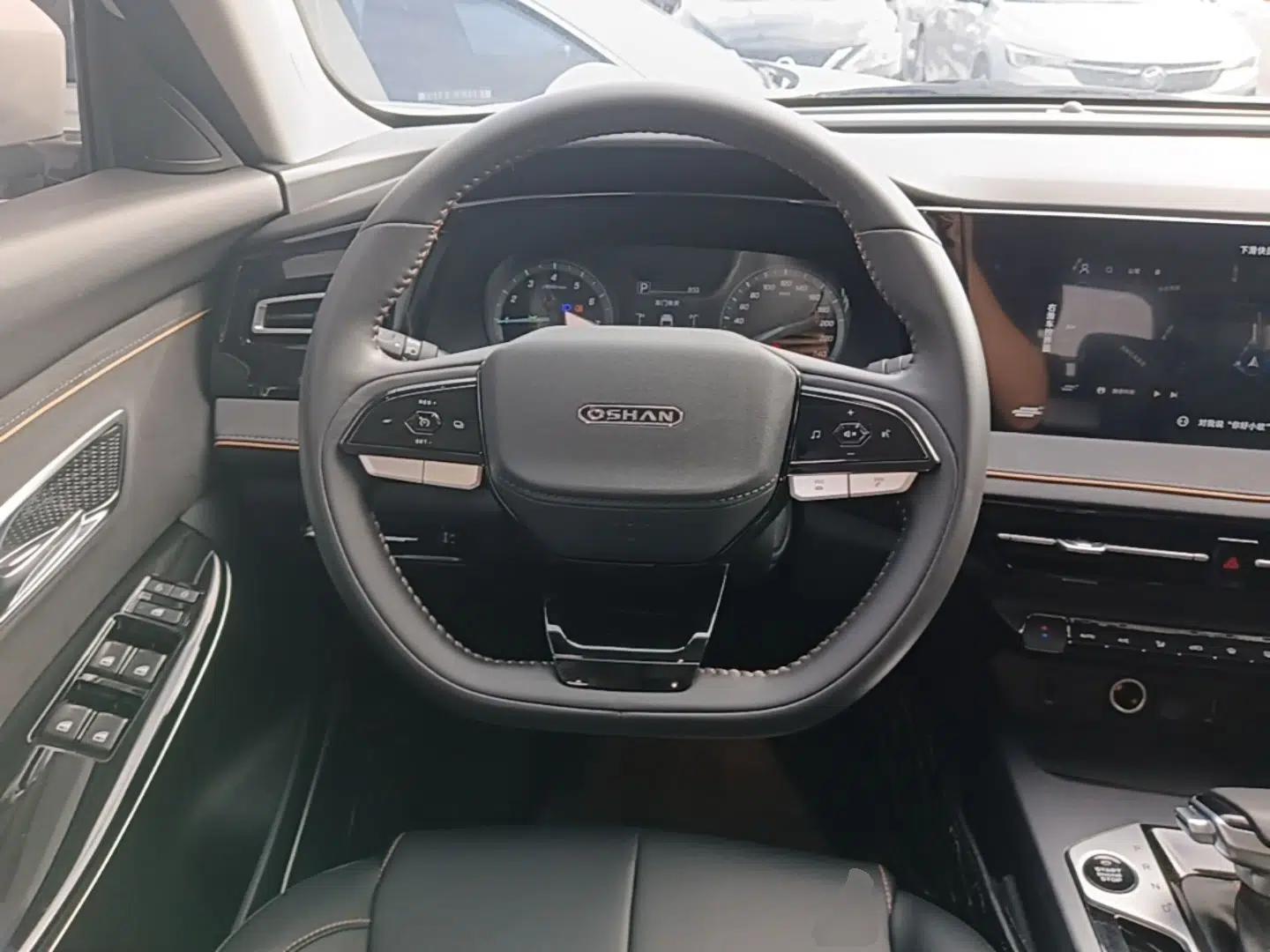 CHANGAN OSHAN X7 PLUS 2023 Enjoy Edition 1.5T Automatic Smart Edition 7-Seater — миниатюра 13