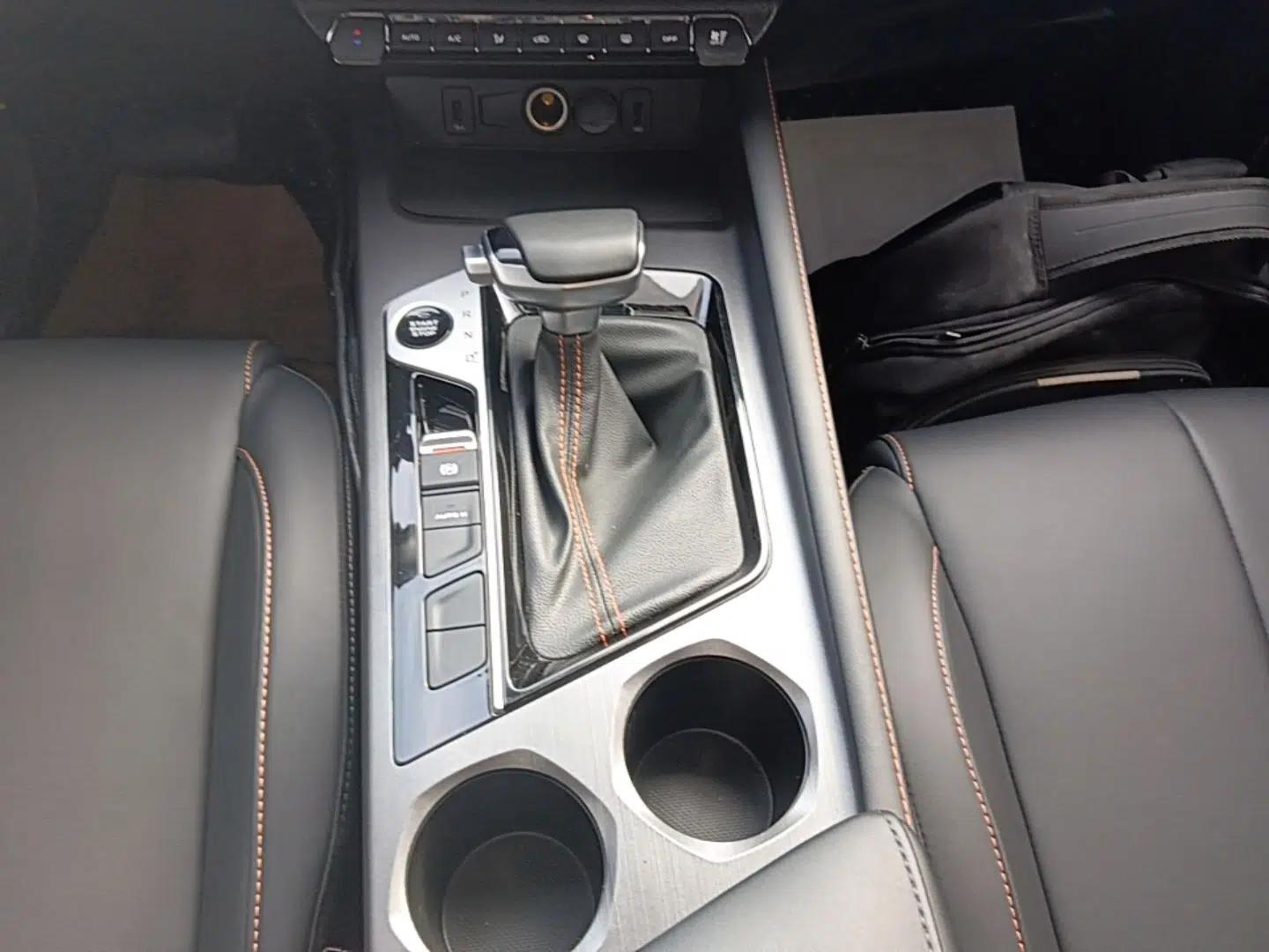 CHANGAN OSHAN X7 PLUS 2023 Enjoy Edition 1.5T Automatic Smart Edition 7-Seater — миниатюра 16