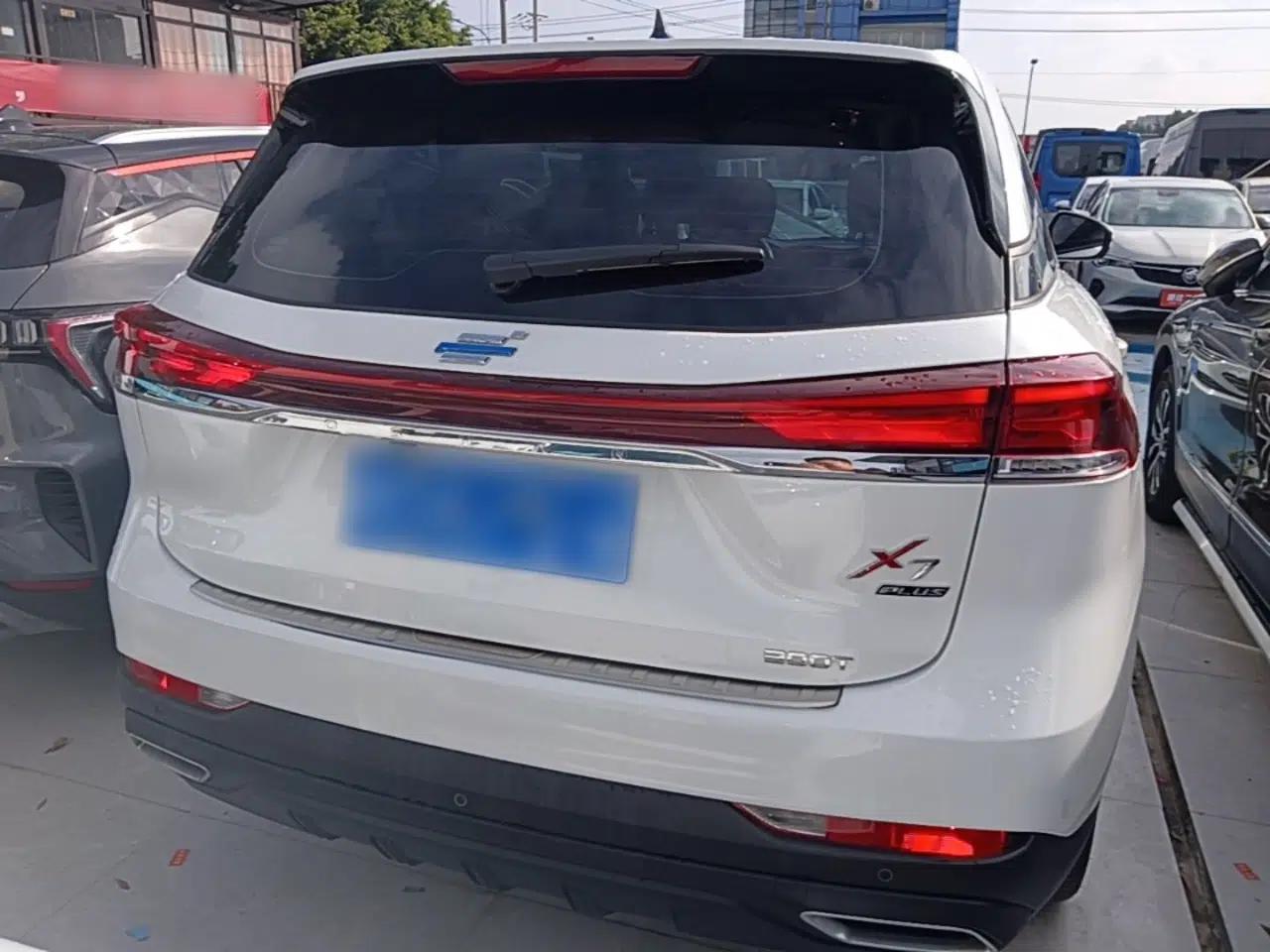 CHANGAN OSHAN X7 PLUS 2023 Enjoy Edition 1.5T Automatic Smart Edition 7-Seater — миниатюра 3