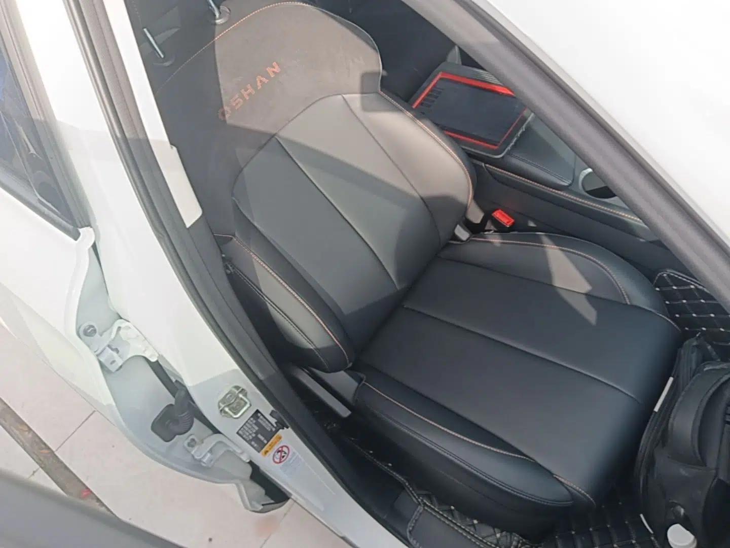 CHANGAN OSHAN X7 PLUS 2023 Enjoy Edition 1.5T Automatic Smart Edition 7-Seater — миниатюра 23