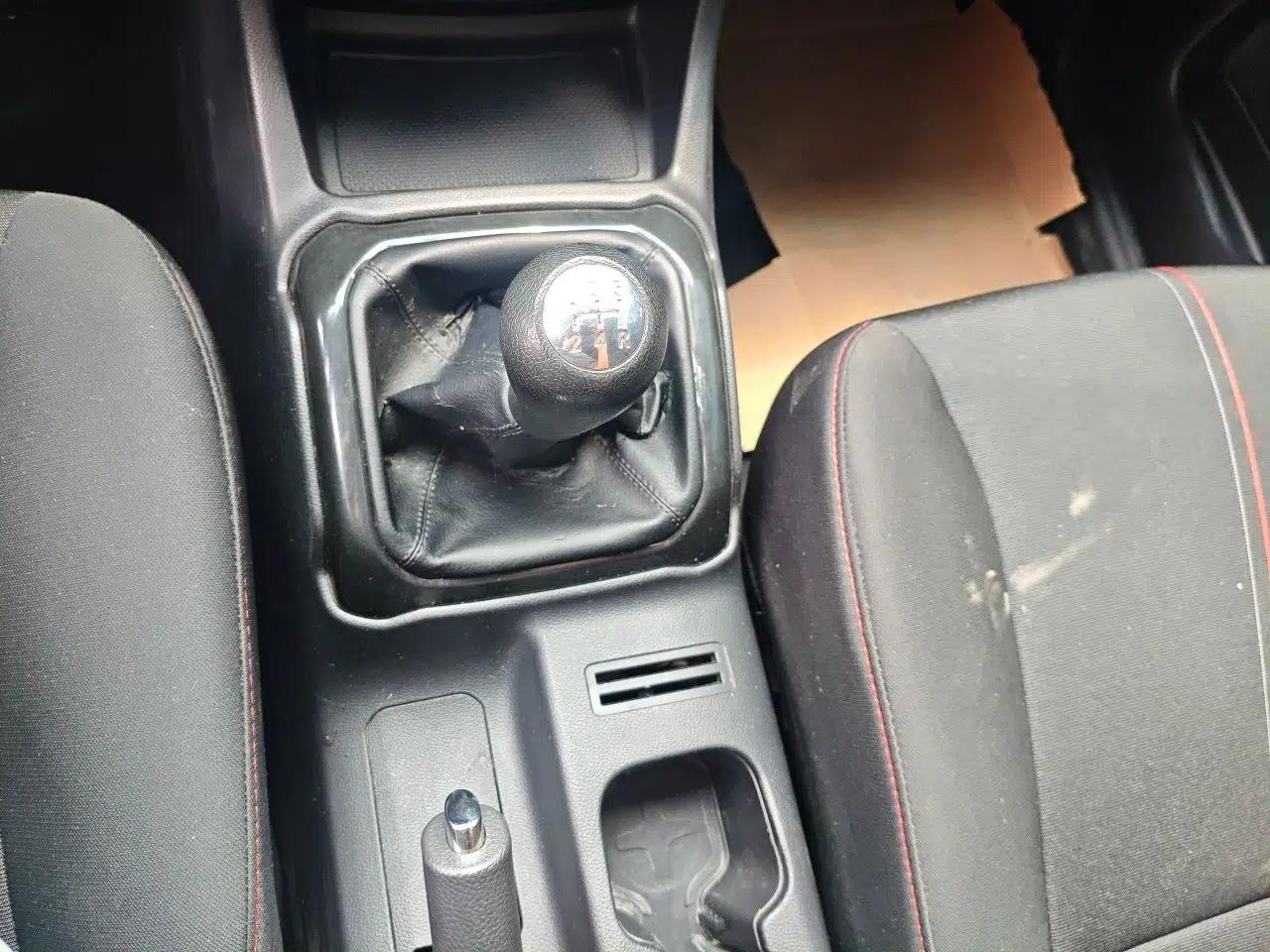 CHANGAN OSHAN X70A 2020 1.5L Manual Base Version — миниатюра 15