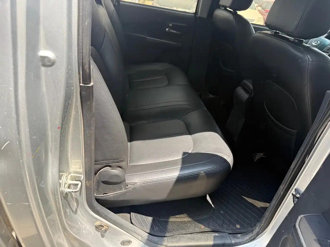 Wingle 5 2017 2.0T European Edition Diesel 2WD Entry-level Model with Large Double Cab GW4D20E — миниатюра 13