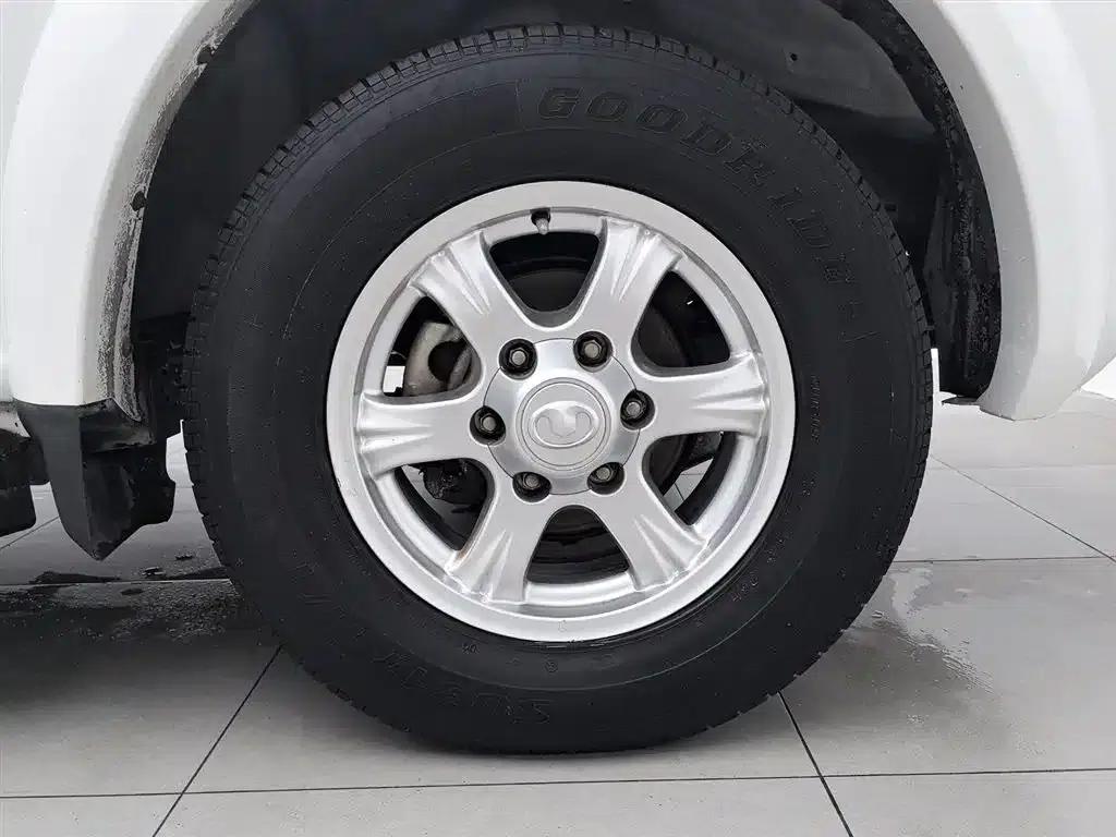 Wingle 5 2017 2.4L European Version Gasoline 2WD Elite Model with Large Double Cab 4G69S4N — миниатюра 17