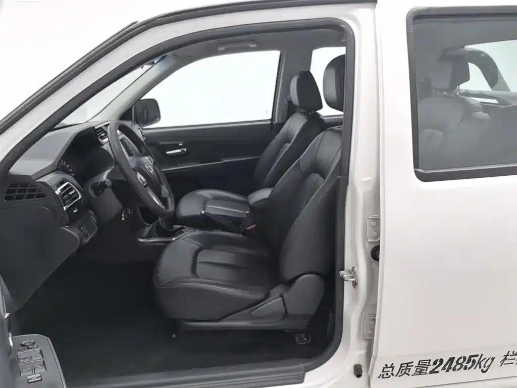 Wingle 5 2017 2.4L European Version Gasoline 2WD Elite Model with Large Double Cab 4G69S4N — миниатюра 10