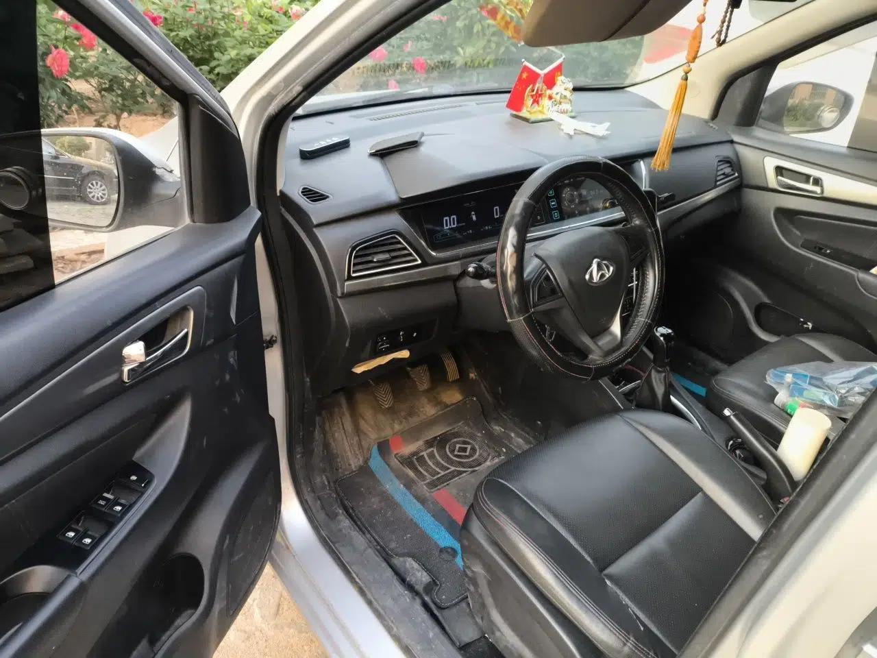 CHANGAN KAICHENG Oushang A600 2016 1.5L Manual Luxury 7-Seater — миниатюра 17