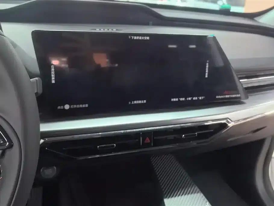 Changan Oushang Z6 2022 Blue Whale 1.5T DCT Smart Navigation Edition — миниатюра 13