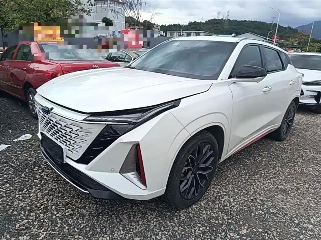 Changan Oushang Z6 2023 Blue Whale 2.0T Automatic Smart Edition — миниатюра 1