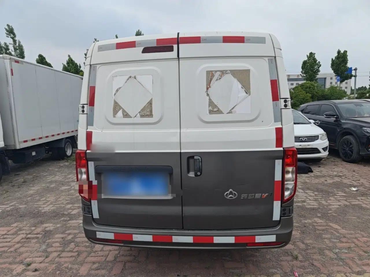CHANGAN KUAYUE Xing V7 2022 1.6L Gasoline Comfort Version 5-Seater Dual-Door Design – DAM16KR — миниатюра 3