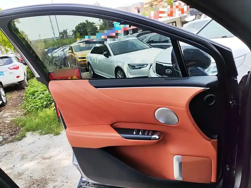 Changan Qiyuan E07 2025 Pure Electric Four-Wheel Drive 90kWh Ultra High-Performance Edition — миниатюра 18