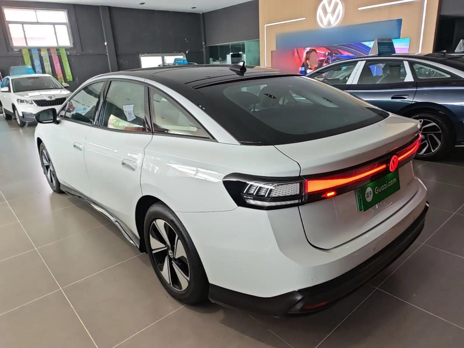 Volkswagen ID.7 VIZZION 2024 AIR model — миниатюра 4