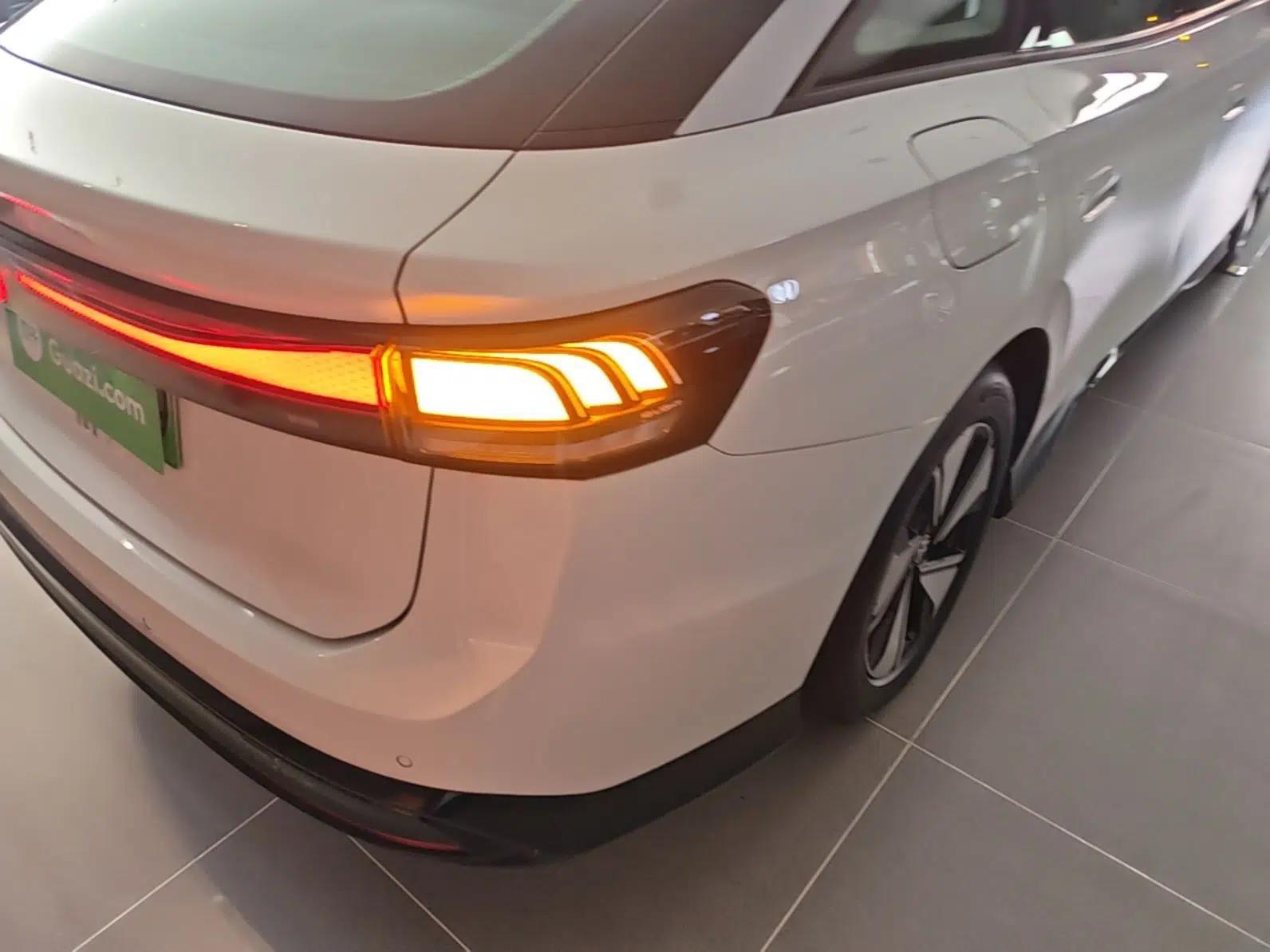 Volkswagen ID.7 VIZZION 2024 AIR model — миниатюра 7