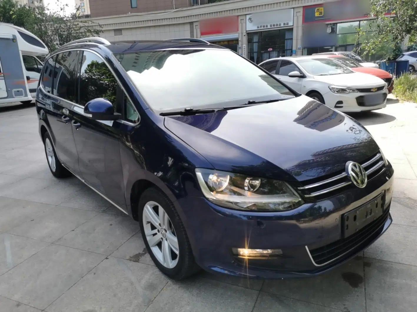 Volkswagen Sharan 2018 Revised Version 380TSI Comfort Edition 7-Seater — миниатюра 3