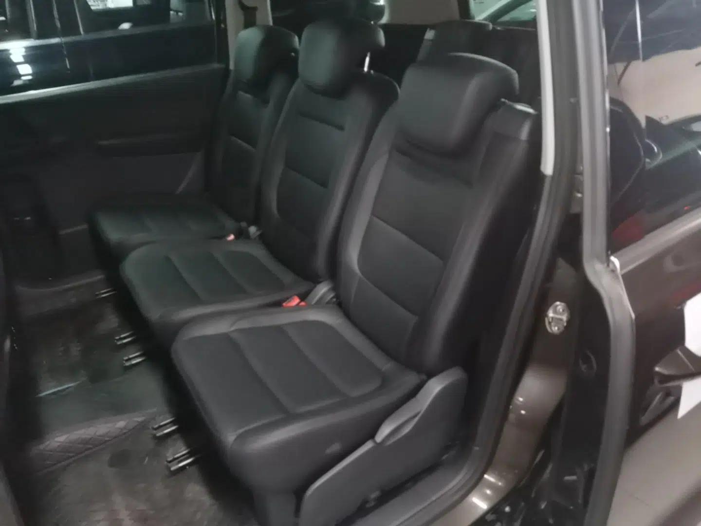 Volkswagen Sharan 2013 1.8TSI Standard Model — миниатюра 20