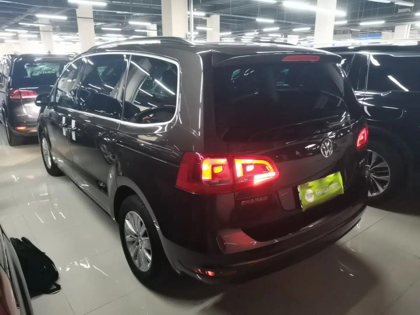 Volkswagen Sharan 2013 1.8TSI Standard Model — миниатюра 4