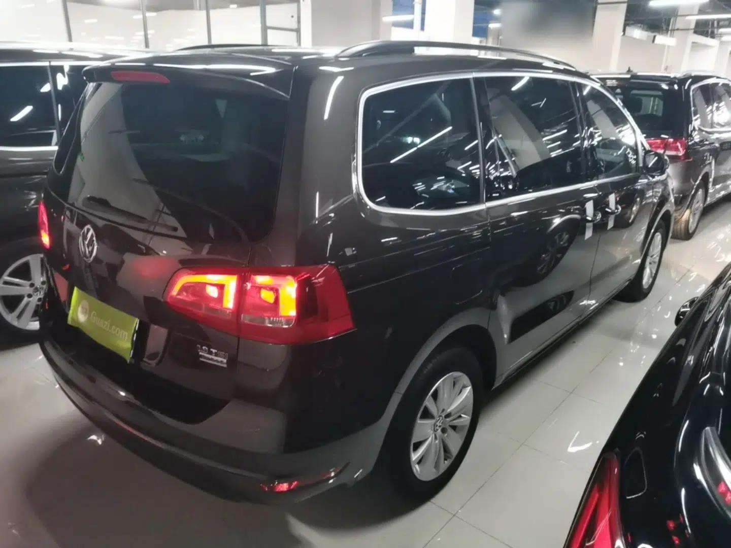 Volkswagen Sharan 2013 1.8TSI Standard Model — миниатюра 6