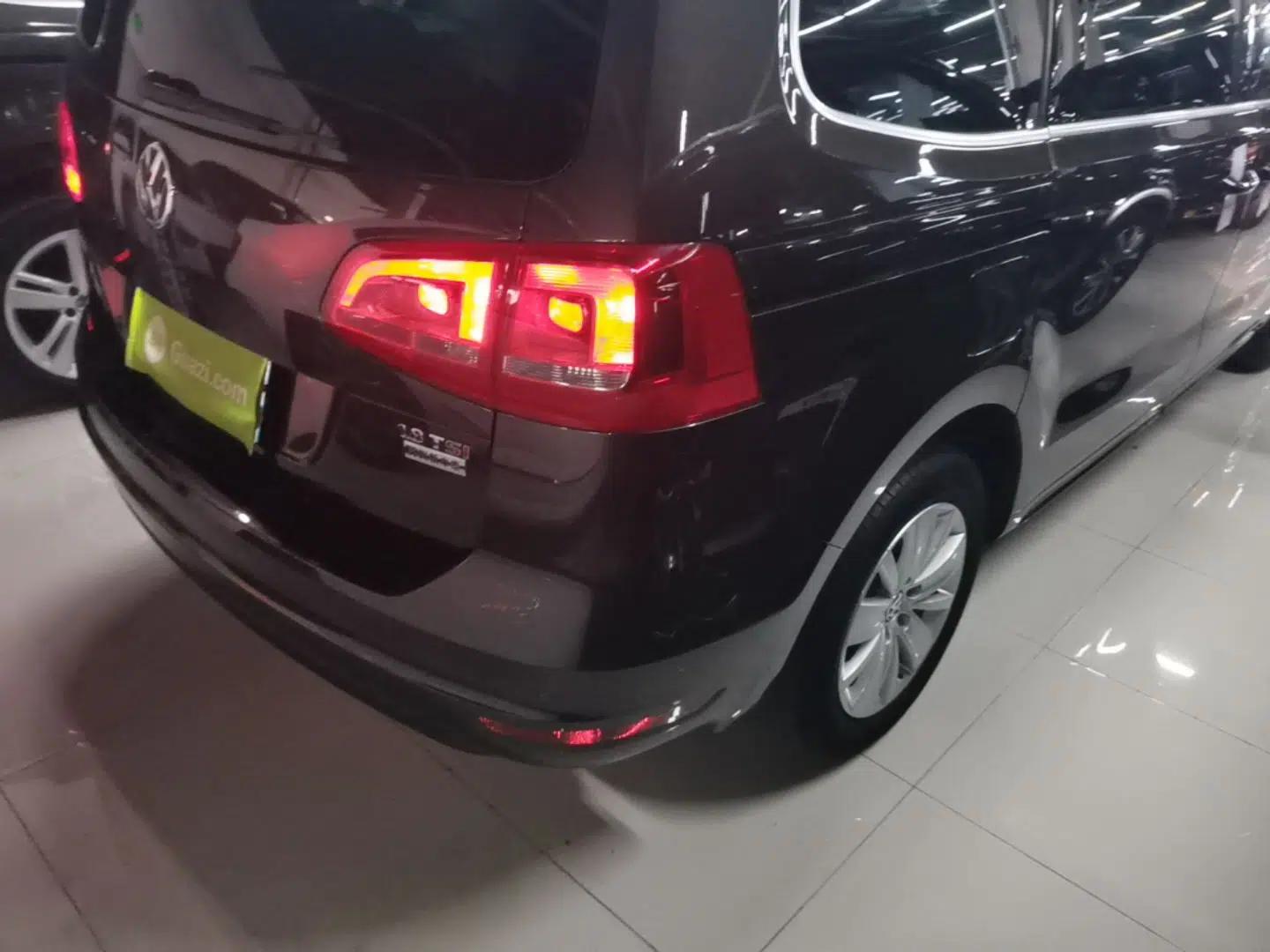 Volkswagen Sharan 2013 1.8TSI Standard Model — миниатюра 7