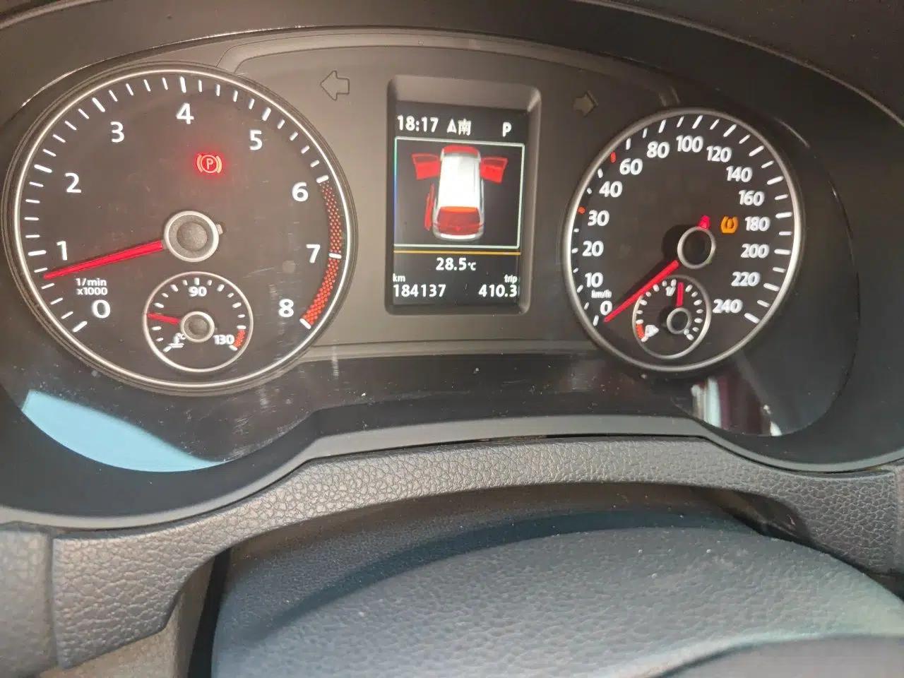 Volkswagen Sharan 2016 380TSI Luxury 7-Seater — миниатюра 13