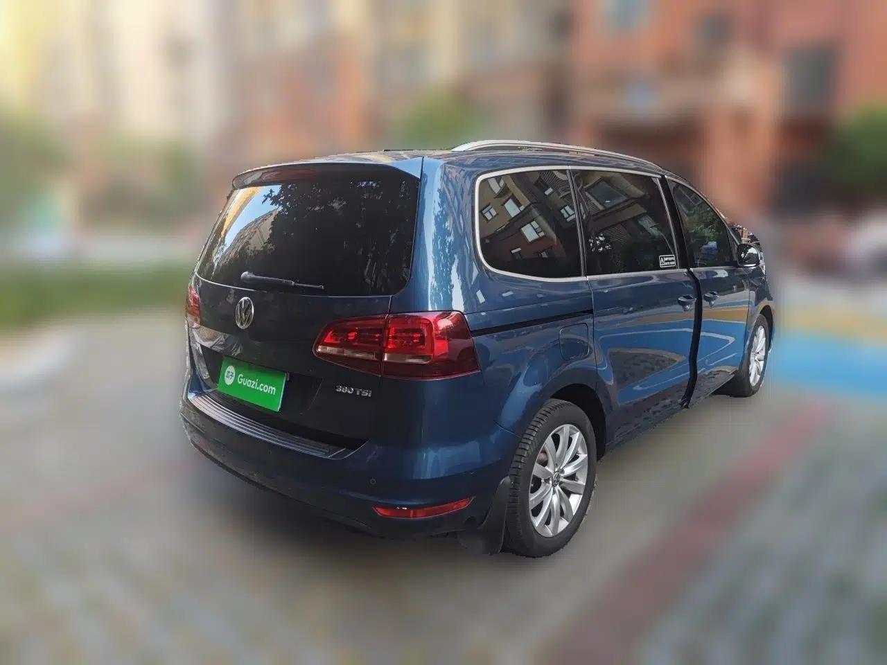 Volkswagen Sharan 2016 380TSI Luxury 7-Seater — миниатюра 6