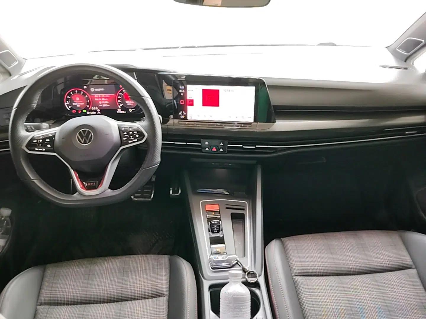 Volkswagen Golf GTI 2021 380TSI DSG GTI — миниатюра 13