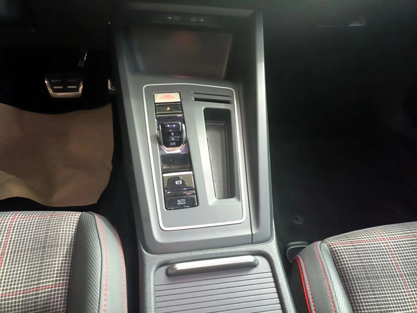 Volkswagen Golf GTI 2021 380TSI DSG GTI — миниатюра 17