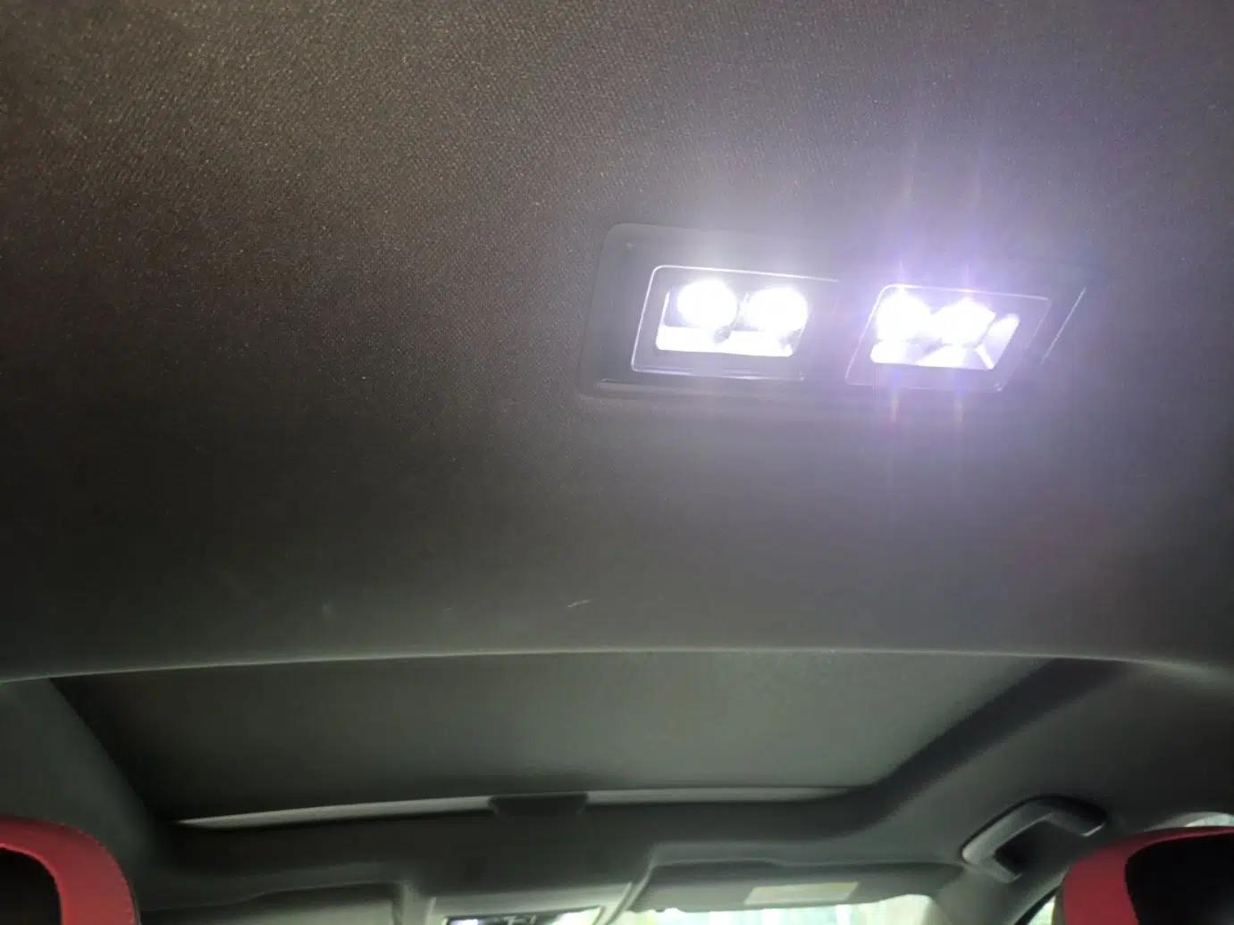 Volkswagen Golf GTI 2021 380TSI DSG GTI — миниатюра 21